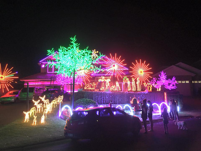 Christmas lights in the Hills Hills District Mums