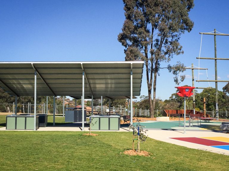 Playground Endeavour Park Kings Langley Hills District Mums