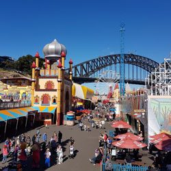 HDM visits Luna Park