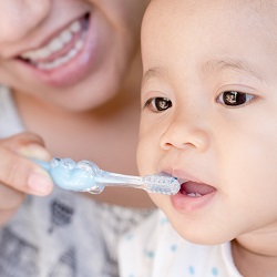 A dentist’s tips for an easier toothbrushing routine