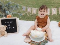 Cake Smash Sessions are SO FUN (and Messy!)