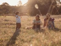 Golden hour family session in the grassy fields of Sydney Golden hour family session in the grassy fields of Sydney